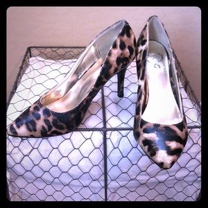Leopard Print Pumps- Size 6
